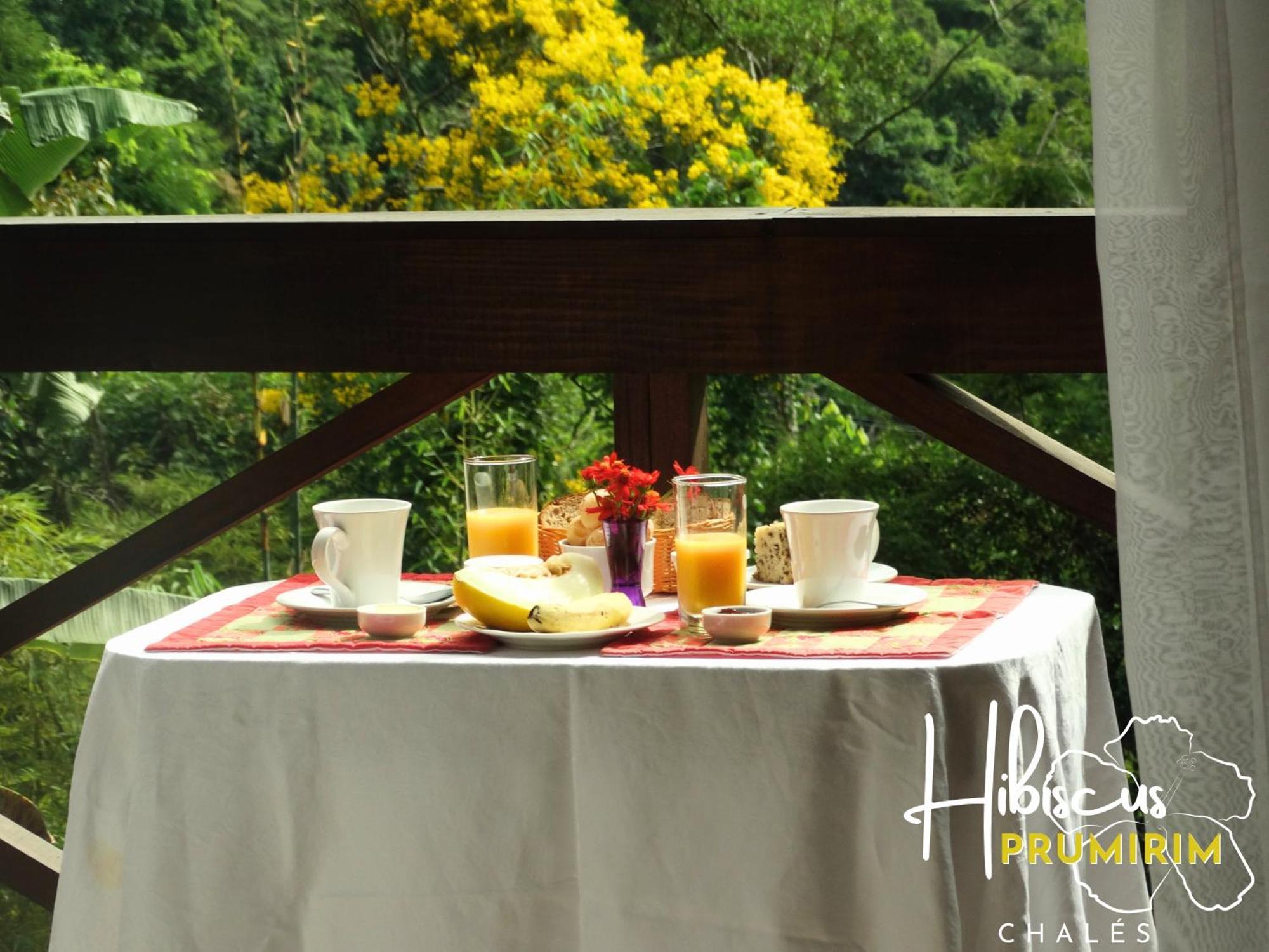 Hibiscus Prumirim Chalet